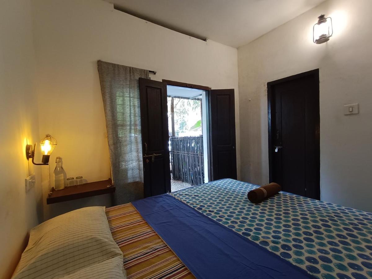 Hostel Calaila Varkala Esterno foto