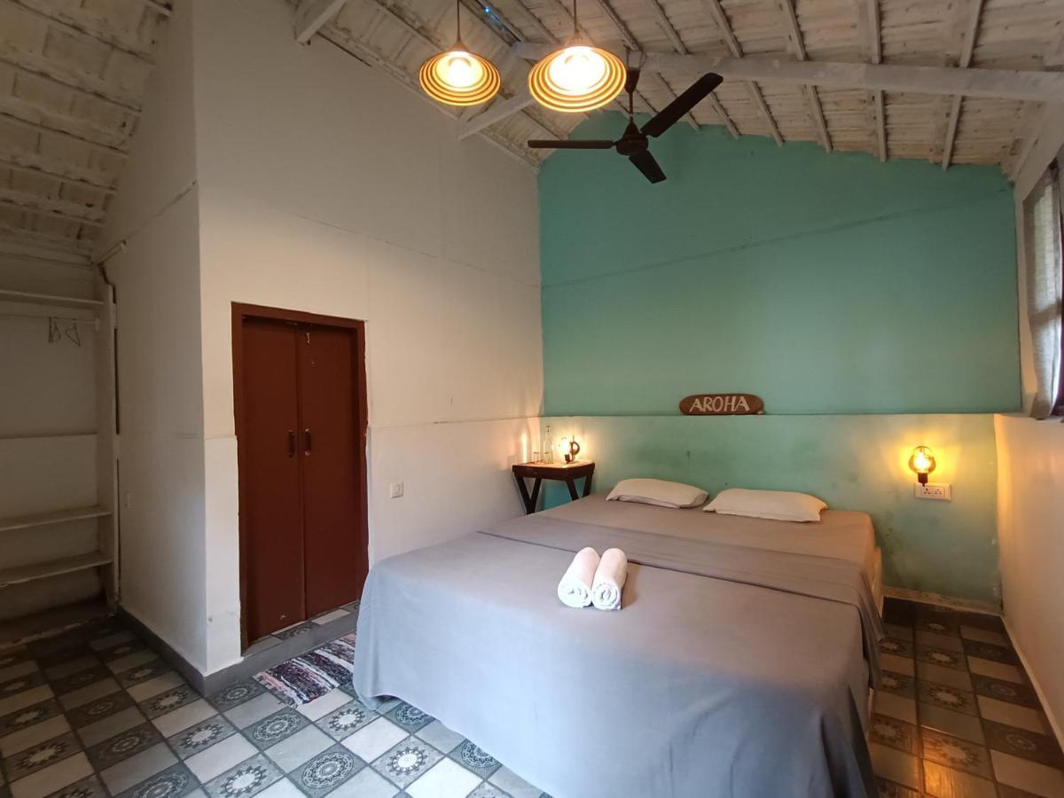 Hostel Calaila Varkala Esterno foto