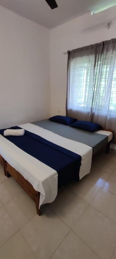 Hostel Calaila Varkala Esterno foto
