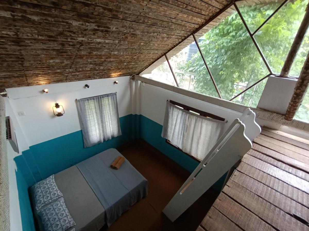 Hostel Calaila Varkala Esterno foto