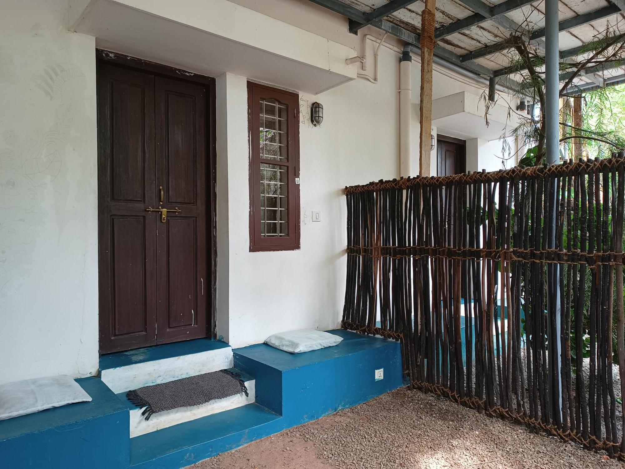 Hostel Calaila Varkala Esterno foto