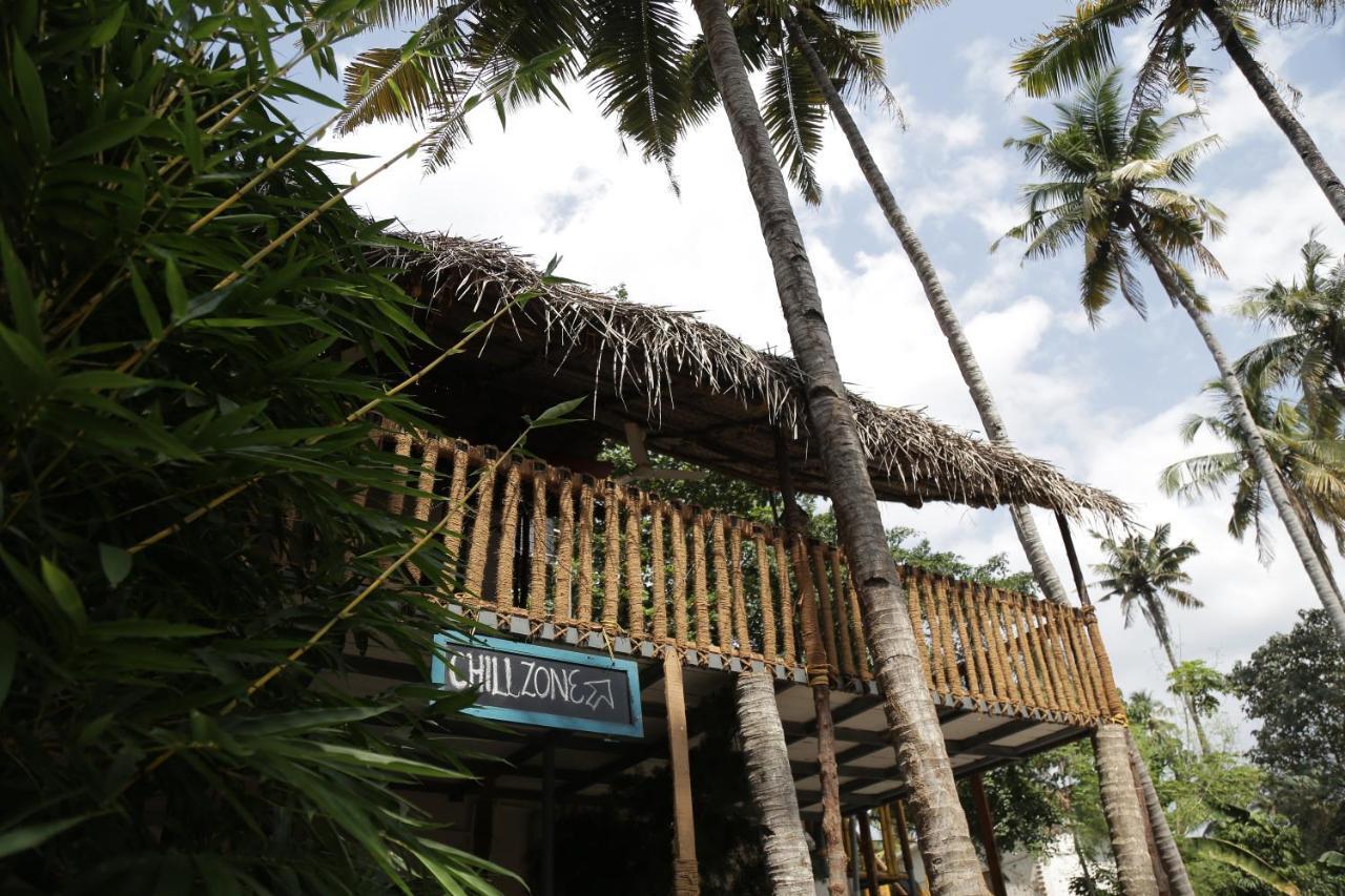 Hostel Calaila Varkala Esterno foto